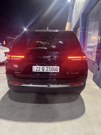 جيب  شيروكي لمتد خمسة راكب فول مواصفات فول عدى خمس كامرات حادث السيارة...