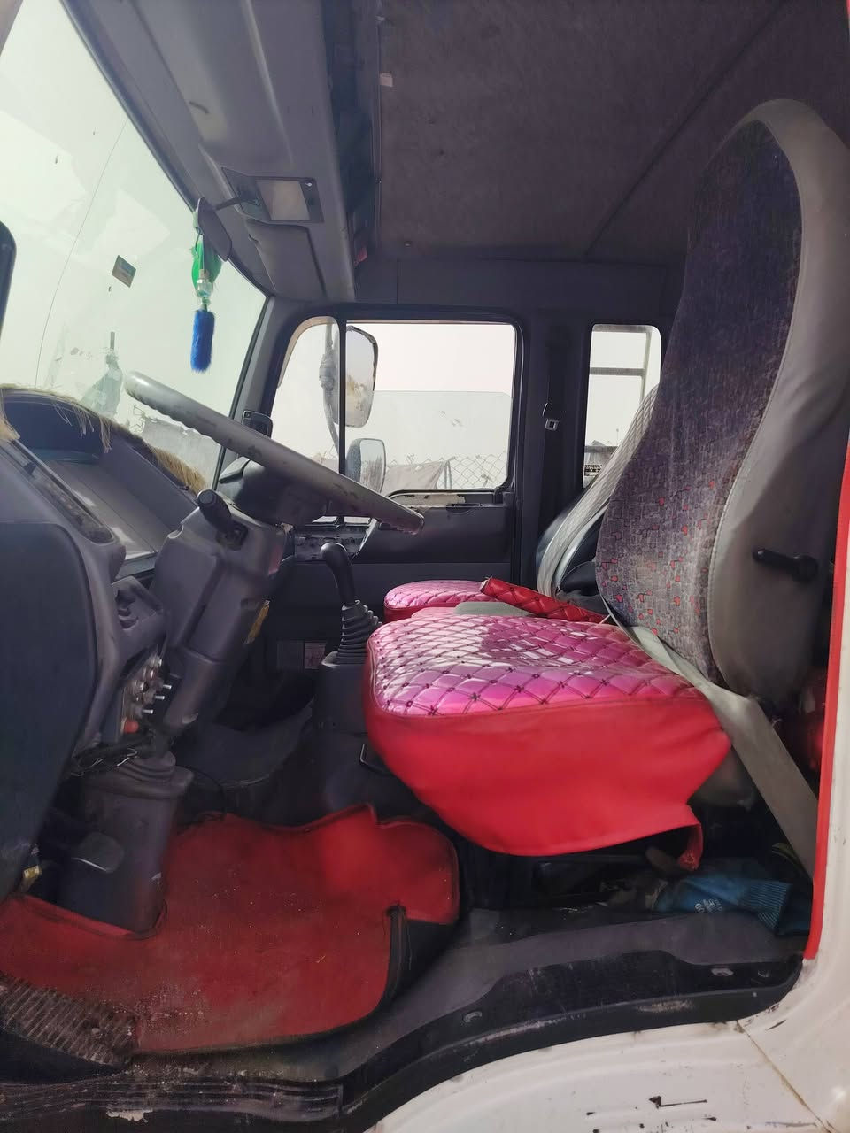 كابسه نفايات البيع رقم بصره نكليزي موديل2016مكينه6سلندرعادي مكان بغداد 
***********
