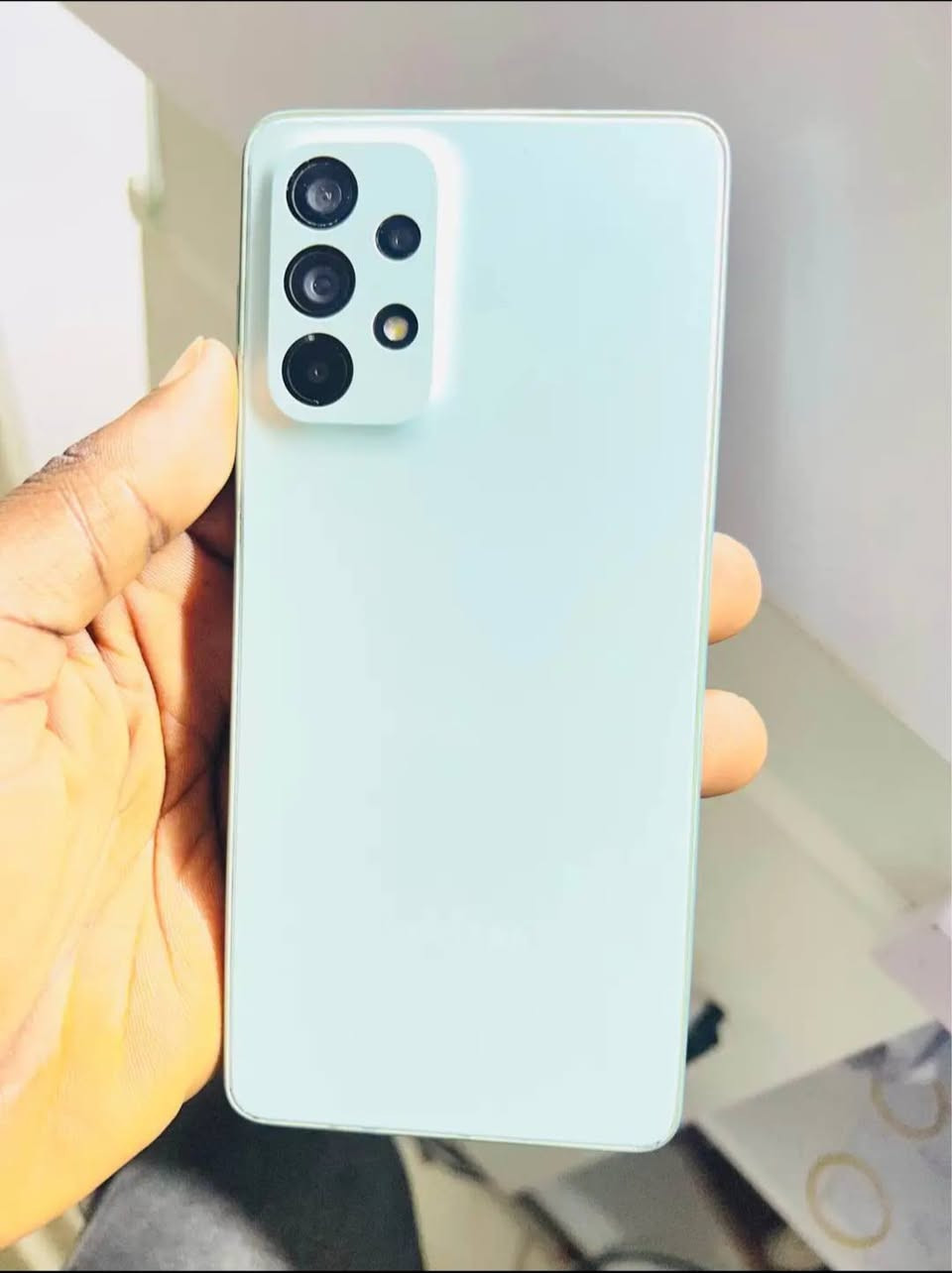 🔹Samsung A73 5G//سامسونك اي 73 فايف جي
🔹ذاكرته//256// الرام 8
🔹بطاريه//5000 مل امبير
🔹الشاشه//120 هرتز
🔹المعالج//Snapdragon 778G
🔹الكاميرا//خلفيه 108ميكا بكسل//اماميه 32 ميكا بكسل
🔹الون// سمائي 
***********
