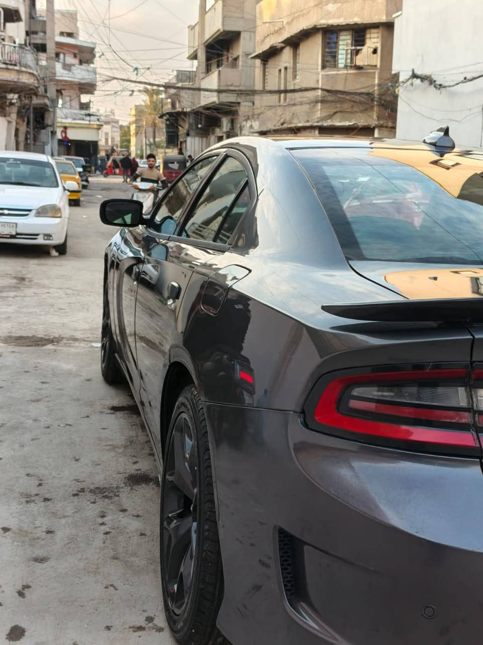 السلام عليكم جارجر مديل 18 SXT 
شاشة جبيره 
لايت زنون زرع 
تدفئه بل كشنات 
تشغيل عن بعد 
اريبكات ما طاگه كلهن شغالات 
البنيد جان علي فابلون وجرد وصبغته 
حادثها مثل ما موضح تبديل قبق جنطه بلادي وجاملغ خلفي بلادي 
السعر 175
عنوان البلديات قرب حمام الفندي 
***********
