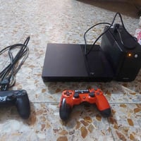 بلي فور كامل ملحقات ويا يو بي اس وشاحنه اليدات بس يده السوده بيها اشكل...
