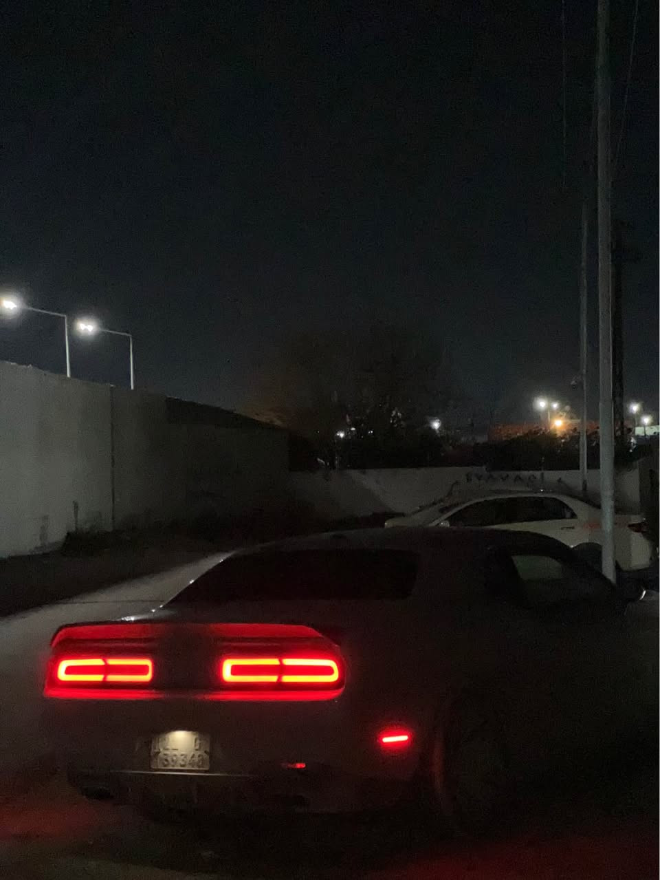 Dodge challnger 2020 sxt 
سێ پارجەو نیوی سبوخە لەگەر سێ قۆپی بجوک بە pdr جاک کراوە 
سەیارەکە ناوی کرایتە سۆر 
کوشین هیتەرە سوکان هیتەر
شاشە گەورە ٧٠ مایل رۆشتیە 
شوتەت سپۆڕتی لەسەرە ماشااللە سەیارەکە زۆر جایزە 
ملیۆنەکیش خرامەی لەسەرە دوای مەعمەلە وەردەگرییەوە 
فەحسو هەزە و رەقەمیشی نوێیە سعری 175
***********
***********
واتسئەپ ڤایبەریشی لەسەرە 🥰 سەیارەکە لەهەولێرە أربيل, العراق
