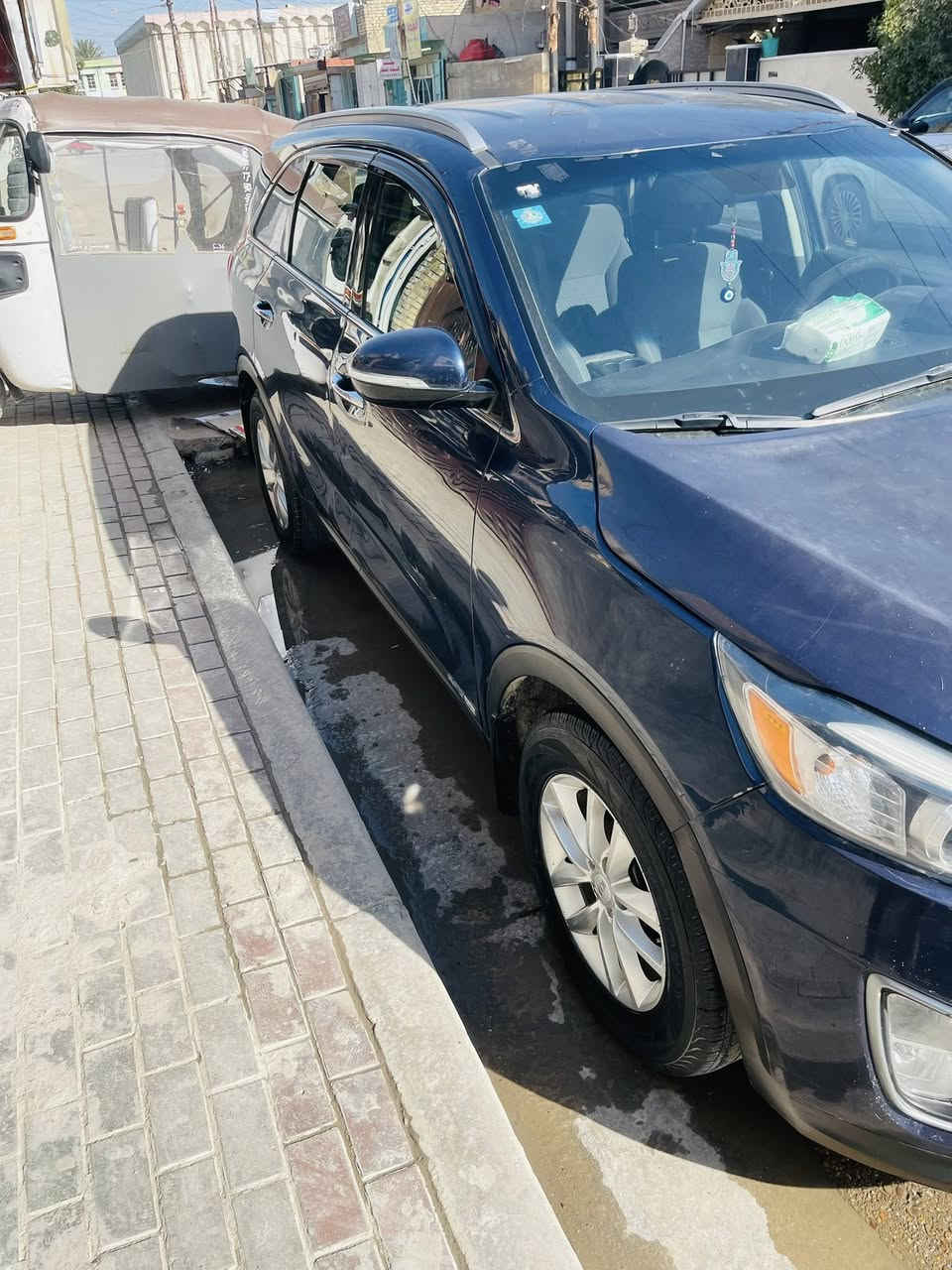 سلام عليكم كيه سورنتو مديل 2018 وارد امريكي حادثه خشم بنيد والسونار مرفق بل الصور ماشيه 60 الف تخم تاير جديد باتري جديد نوزلات جديد بلكات جديد 
تلث انضمه قياده السعر 185 ورقه العنوان بغداد 📞***********.   ***********. محمد
