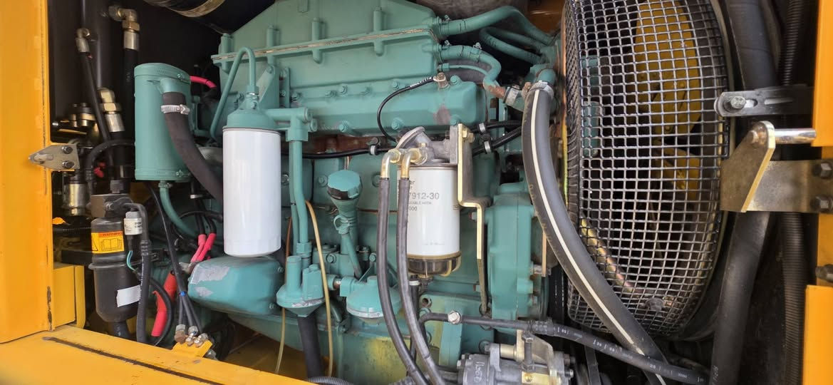 للبيع - بۆ فرۆشتن دخول جدید شیمالی
———————
شفل  : VOLVO
حجم : L90D
موديل :2000
مکان   :اربیل قضا ٕخبات معرض باران
—————————
بۆ زانیاری زیاتر پەیوەندی بکەن بەم ژمارە تەلەفۆنە 

***********
***********
