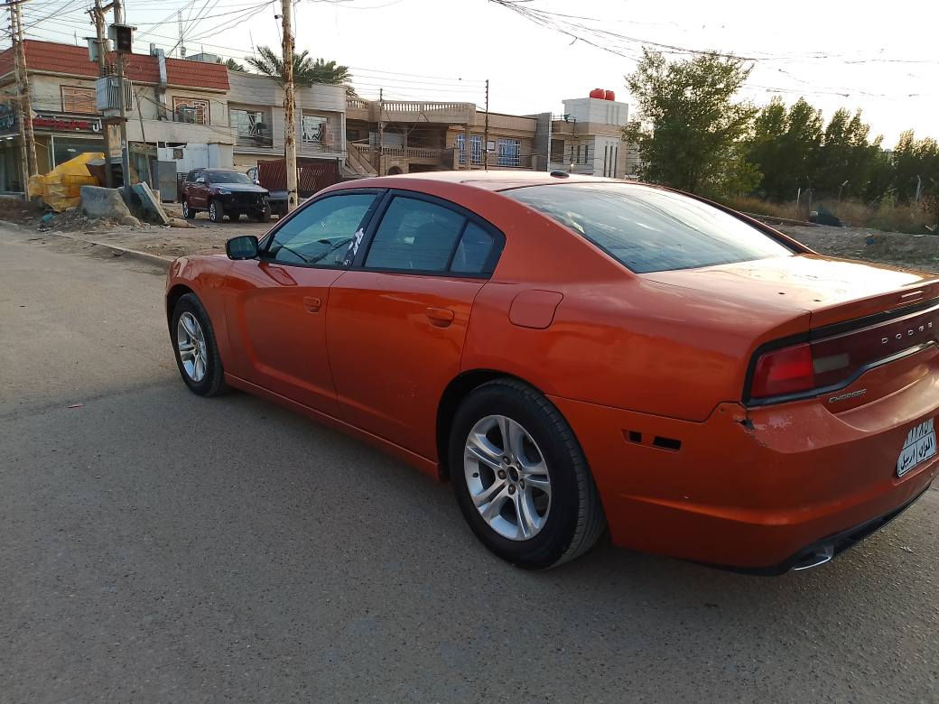 سلام عليكم بيع او مراوس 
دوج تشارجر 2011 
مواصفات عادية
محرك 3600
رقم اربيل بأسم كردي و عندي بيها وكالة عامة
وارد كندي داخلة كلين و بالعراق صاير بيها قطعه و نص صبغ 
بيها منظومة غاز 
 بيها نواقص بسيطة تنزل من سعرها 

سعرها 132 ورقة ترهم بيع او مراوس
مكانها بغداد حي الجهاد 
***********
*********** بغداد, العراق
