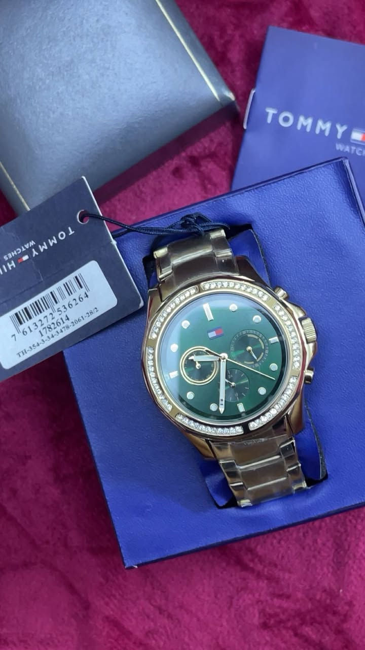 🔹ماركة تومي هليفغر /TOMY
🔹نسائي القطر 38 
🔹لون المينا اخضر 
🔹سناتر شغالة 
🔹الكود 1782614 
🔹كامل مرفقات 
🔹ارقام لامينوس 
🔹مقاوم للماء 
🔹توصيل مجاني للكل المحافظات العراق


**إذا كنت صاحب هذا الإعلان وتريد حذفه لأي سبب، رجاءا أرسل رسالة إلى الدعم الفني**