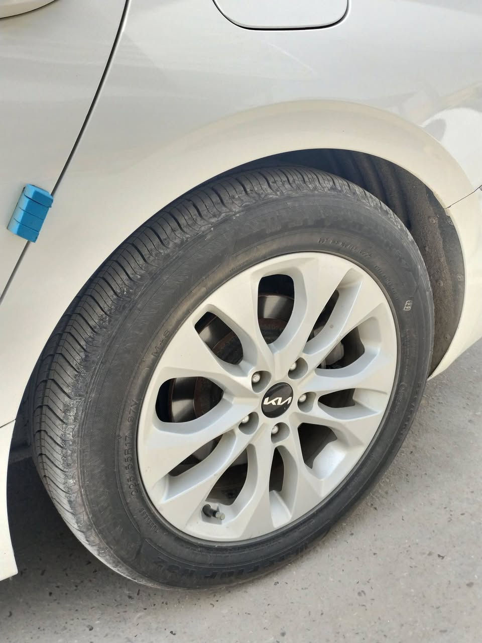 السلام عليكم
كي 8 موديل 2023

بانزين فقط مكينه اربعه 2500 

وارد كوري مامشتغله تكسي 

حادثه جامله مصلح وبنيد مبدل 

تقريبا السياره فول ماعدى بنوراما ومساج 

الباقي كل المواصفات بيه دواخل جكليتي كامرات 360 درجه وباقي المواصفات المعروفه كلهن بيه 

وكلشي موجود بالصور 

وصور حادث ماعدي 

مكانه ديوانيه
سعره ب 202

للاستفسار ***********
