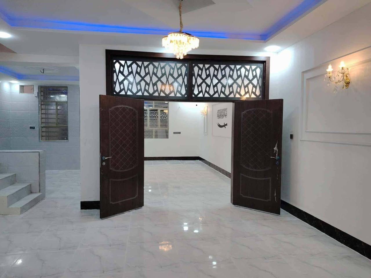 بيت للبيع مساحه 150متر  طابو زراعي سند 25 قرار محكمه 

بسعر 54وبي مجال قريب علا شارع 

عنوان البيت نجف مقابل ملحق قرية الغدير   تفاصيل 
غرف نوم 2صاله مطبخ  وصحيات وستقبال 

عنوان المكتب مقابل قريه الغدير عمود 262مكتب النور للعقار 
للاستفسار اتصل على ***********أو مراسله واتساب
