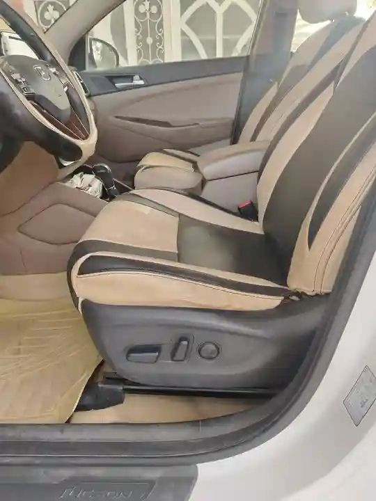 السلام عليكم :توسان ١٩ خليجي للبيع بأسمي جديدة على وضع الشركة رقم بغداد دولي  ماشية ١٠٦ الف كم حقيقي  السعر ١٩٨ $ وبيه مجال للطيبين للاستفسار الاتصال على الرقم ***********
