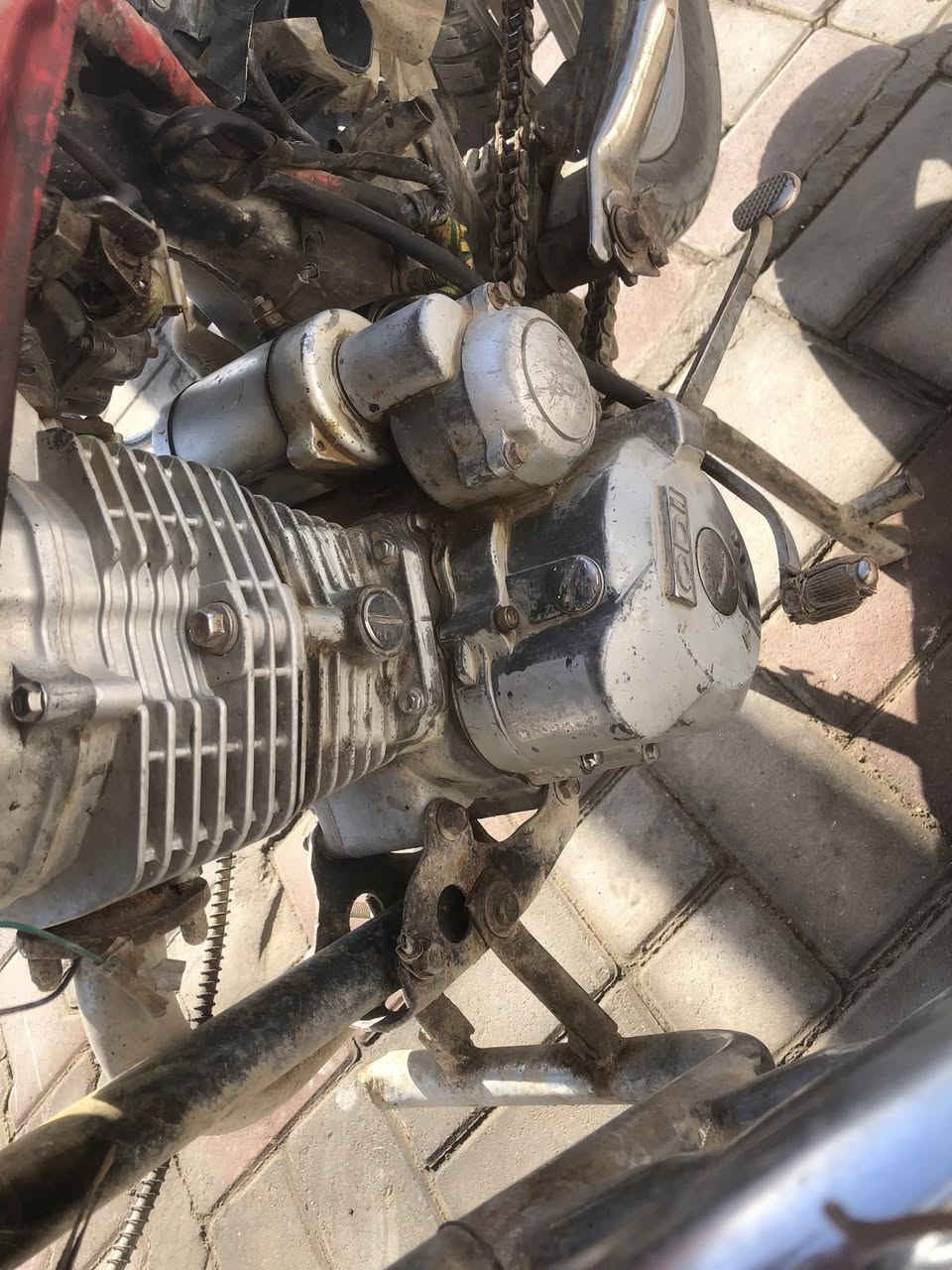 سلام عليكم للبيع ماطور فيوم محرك جديد كهربائياتة ميشتغلن يرادلة بكرة مال زنجيل مكاني الرمادي الخمسة كيلو سعر ١٢٥ وبي مجال /***********
