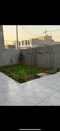 بابل ازوير الغربي • ٢٠٠م ركن • ٣غرف