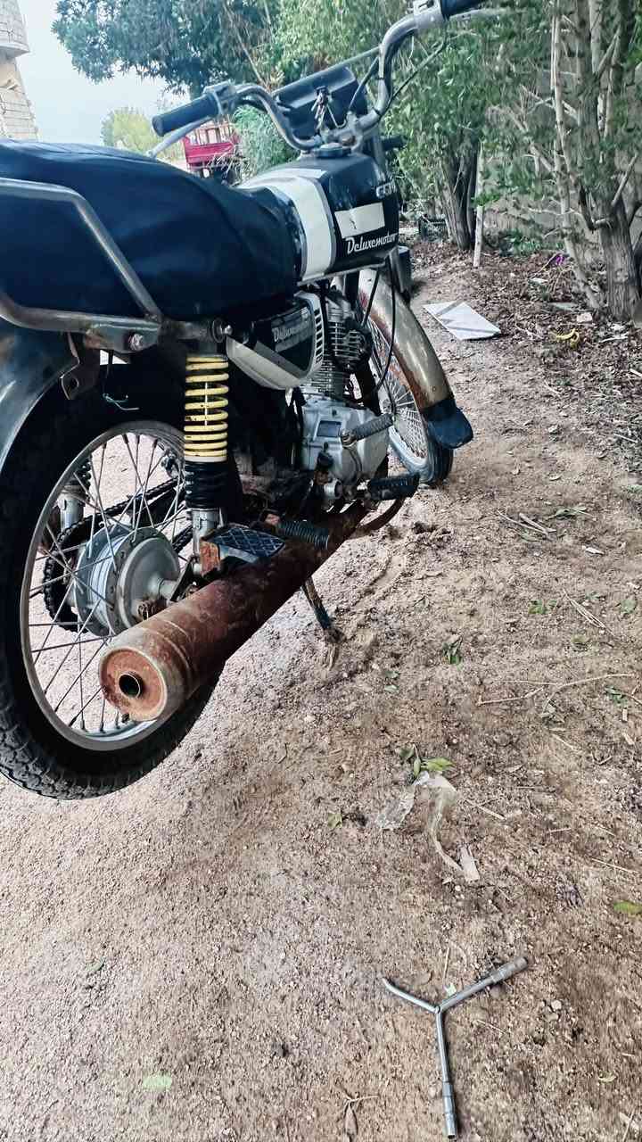 للبيع اوراق مديل 20 مكان بصرة جزيرة*********** سعر 550بيهة مجال بسيط
