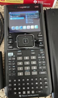 حاسبات علميه مبرمجه للمهندسين و الاساتذة و الباحثين  Nspire cx cas من ...