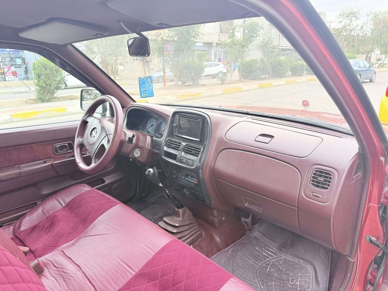 السلام عليكم نيسان موديل ٢٠٠٩سياره فول دبل رون جام كهربائي رقم سليمانيه باسمي دفتربانزين بيه مكان كركوك سياره مابي لاصبغ ولا ضربه ولا تبديل مكفوله بس بارد شويه استفسار على الرقم او خاص ***********سنويه لل٢٠٢٧
