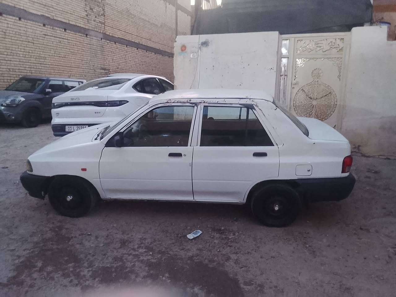 سلام عليكم سايبه موديل 21 لا بيها تبديل ولا صبغ بس هاي لضربه واكعه عليها قمريه مامعمره على وضعه مكينه وصدر وكير كله جديد سياره ماماشيه هواي العنوان ام الكبر وال غزلان ال سعر 35/ رقم ***********
