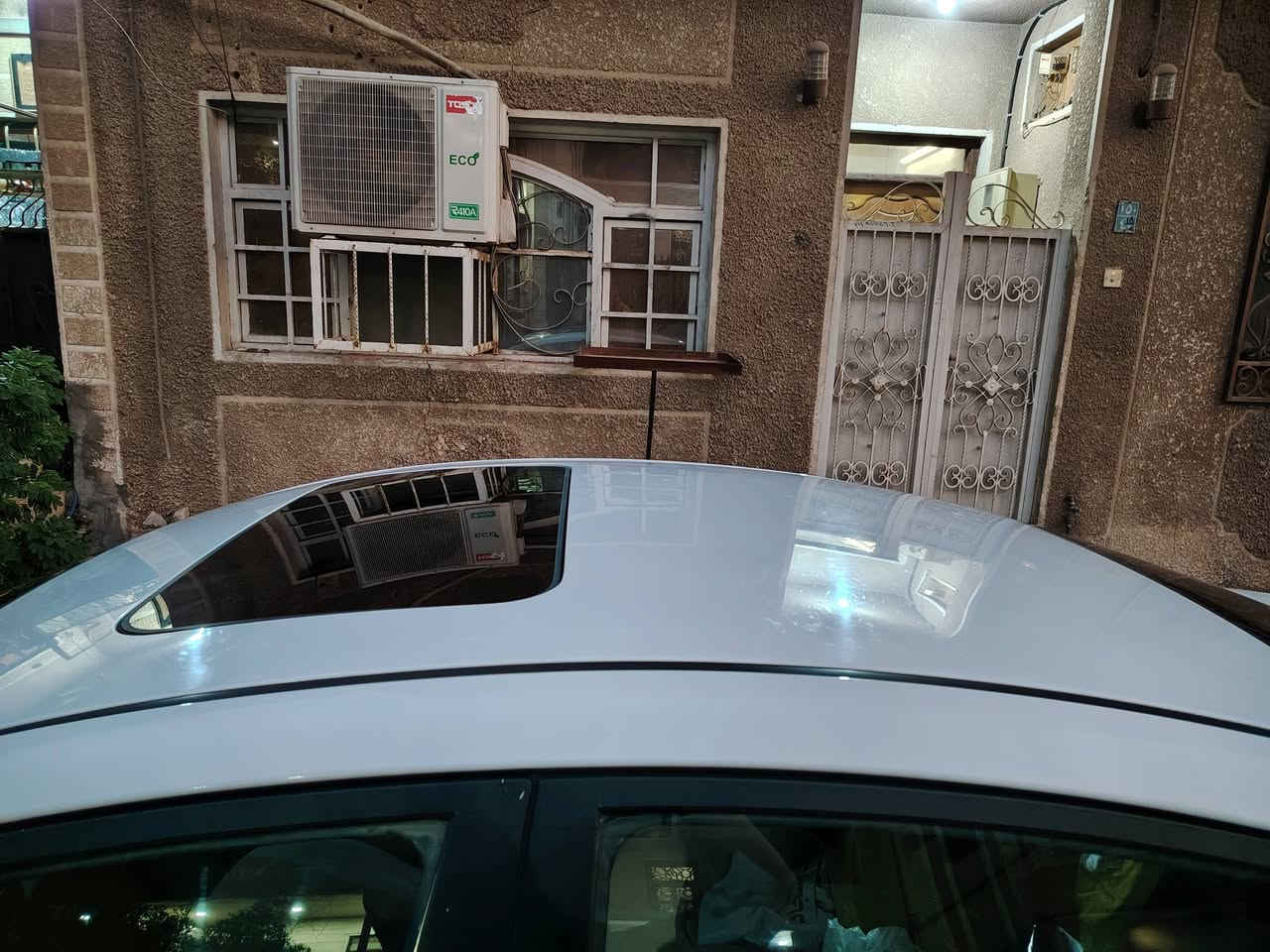 النترا خليجي ٢٠١٦ مكينه جديده ٢٠٠٠ كير مكفول تبريد ثلج ❄ قطعتين اشاير مري جانبيه فتحه سقف بيها بنيد بار ومصبوغ ، وخيط من باب سايق سياره مكفوله من المعجون والضربه شواصي لغود تكم مكفولات خير من الله سياره شغله وطلع، للشارع ماشيه ١٠٨ باسمي تحويل مباشر شرط السعر ١٢٥ بيها مجال مكاني الاعظميه ***********
