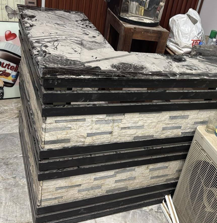 السلام عليكم
غراض كافتريا للبيع 
للتواصل والاستفسار ع الواتساب ***********
