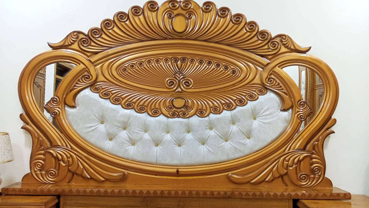 يوجد غرفه نوم عراقي صاج اصلي خشب درجة اولى في الرمانه البعبيد الاستفسار   ***********.      ***********اتساب وماسنجر
