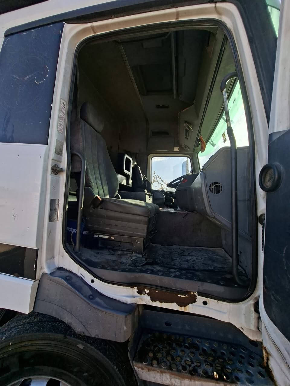 مارسيدس اكتروس سنكل بريطاني موديل 2002 الحجم 43..25 مربوطه صهريج بس راس


**إذا كنت صاحب هذا الإعلان وتريد حذفه لأي سبب، رجاءا أرسل رسالة إلى الدعم الفني**