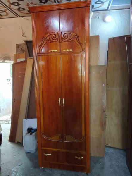 السلام عليكم للبيع غرفه اخشاب انجاره تكمه ونضيفه مابيها اي ضرر سعرها 750 العنوان  سامراء جبيريه الثانيه مقابل جبيريه الثالثه شارع الحدادين للاستفسار ***********
