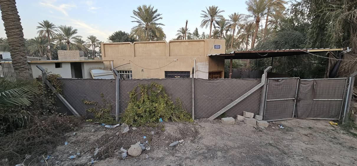 💥حياكم الله متابعينا الكرام..... نرجوا مشاركة المنشور ومتابعة الصفحة الملاك للعقارات كربلاء ......جزاكم الله خير الجزاء أحبائي 💥
💢 قطعة تجارية بمساحة 300 م الواجهة 14 والنزال 21 فيها دار قديم السعر #200_مليون وقابل للتفاوض مع صاحب العقار مباشر 
💢 العنوان // كربلاء _ شارع الحافظ _ تبعد عن مركز المدينة 5 كيلو تقريبا قرب مشاتل العتبة 
🎬 يوجد فيديوا بالتعلقيات يوضح الموقع وكافة التفاصيل 
#لنا_حق_غير_مبري_ذمه_الي_يجاوز_حقوق_المكتب

يمكنك الاتصال لمعرفة جميع التفاصيل والأفضل تأتي لمشاهدة الموقع والاقتناع وبخدمتكم 
       ***********  /   ***********
                   محمد أبو ملاك الحسناوي
