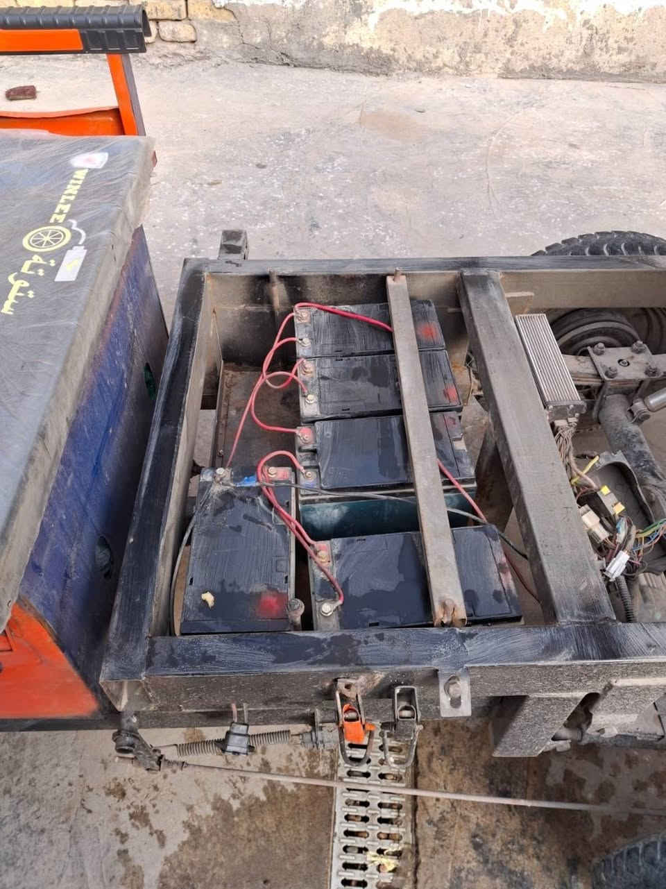 ستوتة شحن
سلام عليك اخواني ستوته شحن موديل 2025 تايرات جدد بطاريات جديدات يجي اوياها الشاحن + محجر ويضا الستوته من الحجم الكبير السعر 750 وبيها مجال عنوانة بغداد حي العامل *********** واتس آب
