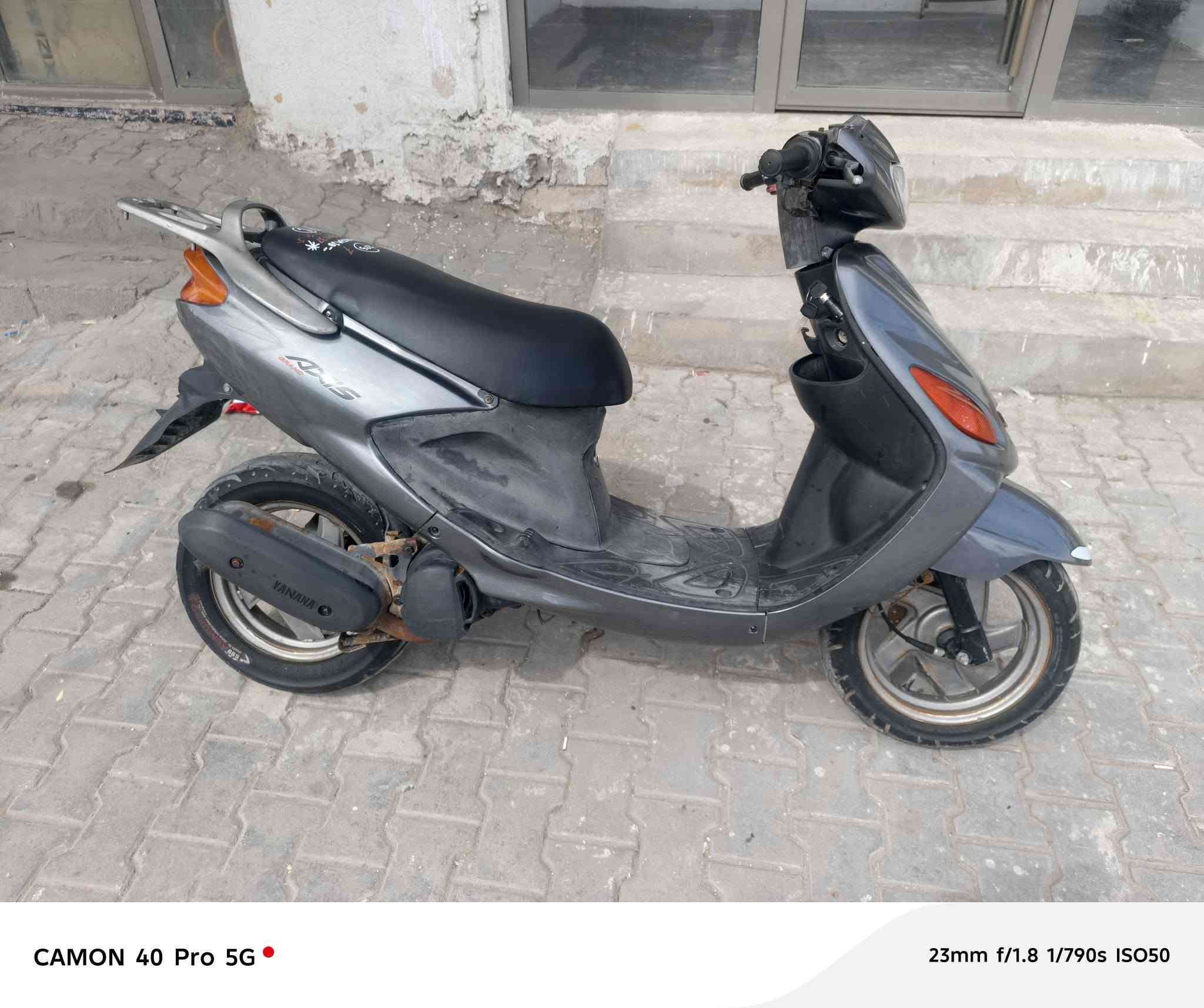 لكزز كله شغاله سلف هندر كهربائيات كله شغاله العنوان البصره طويسه  السعر ٦٥٠ ***********
