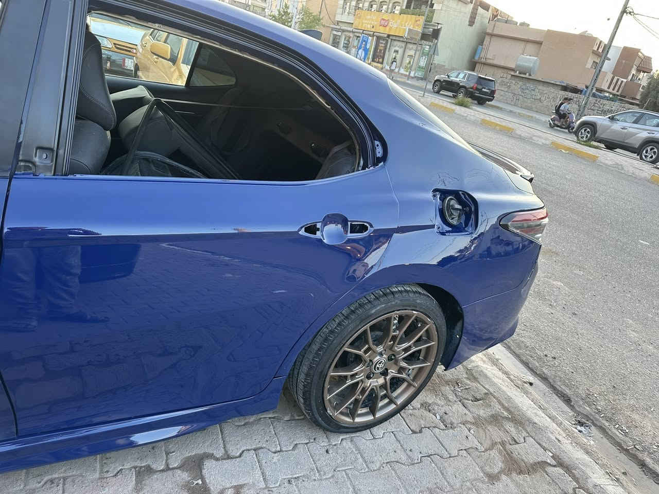 سلام عليكم صبغ سيارات بوليش جلي لايت البوليش العالي ٦٠ الناصي ٥٠ مع جلي لايت وبك لايت وتكحيل بوليش بمواد اصليه الاماني الصبغ حسب الطلب ماكو سعر ثابت حسب القطعه والشغل الي بسياره صبغ الحديث والقديم جلي لايت ١٥ الف مكاني كركوك خضراء شارع البنزين خانه صلوحي العبيدي قرب جامع اهل البيت الاتصال ***********
