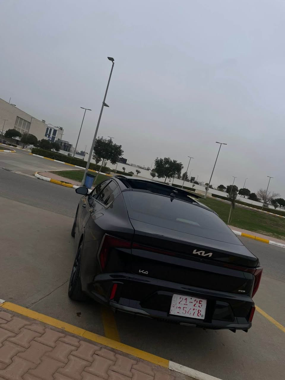 Kia k4 2025
جيتي لاين فول مواصفات
داخل احمر 
كشنات جلد تدفئه وتبريد+ستيرن
بنوراما 
رادارات خلفيه جانبيه توقف ذاتي 
كامره متحركه 
صندوق ذكي يفتح عندا الاقتراب 
مرايه جانبيه قلابه 
شاشه الاكترونا متصله 
لايت امامي خلفي لد مع 3عدسات 
بصمه ابواب دخول ذكي
ويل كروم حجم 19
شكو مواصفات بk4 موجوده بسياره  
محرك 2000دوش تنفس طبيعي 
السياره جاهزه بدون نواقص ع وضع الشركه 
ماشيه :2000 زيرو
حادث السياره جانبي جاملغ خلفي +نصف باب 
سعر السياره :185وبيه مجال للشراي 
واتساب *********** أربيل, العراق
