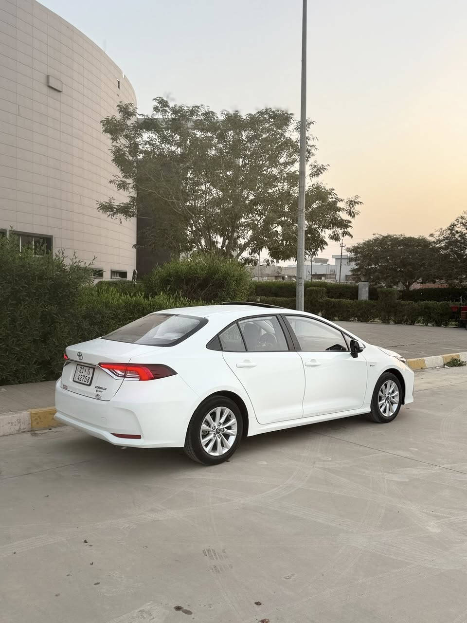 السلام عليكم
للبيع تويوتا كورلا هايبرد

رقم سليمانيه دولي كلة جديد 

موديل 2024 

الشكل الخليجي 

فول مواصفات HEV

مكفوله من الصبغ بيه جاملغ أمامي تعديل بارد مكان اصغير 
                                                                                       

رقم سليمانيه  تحويل مباشر 

سياره جديده بمعنى الكلمه

السعر 152وبيها مجال بسيط 

للاتصال ***********

مكان السياره كركوك
