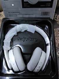 سماعات • متوفر