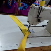 مكينة خياطة • صناعية • للبيع