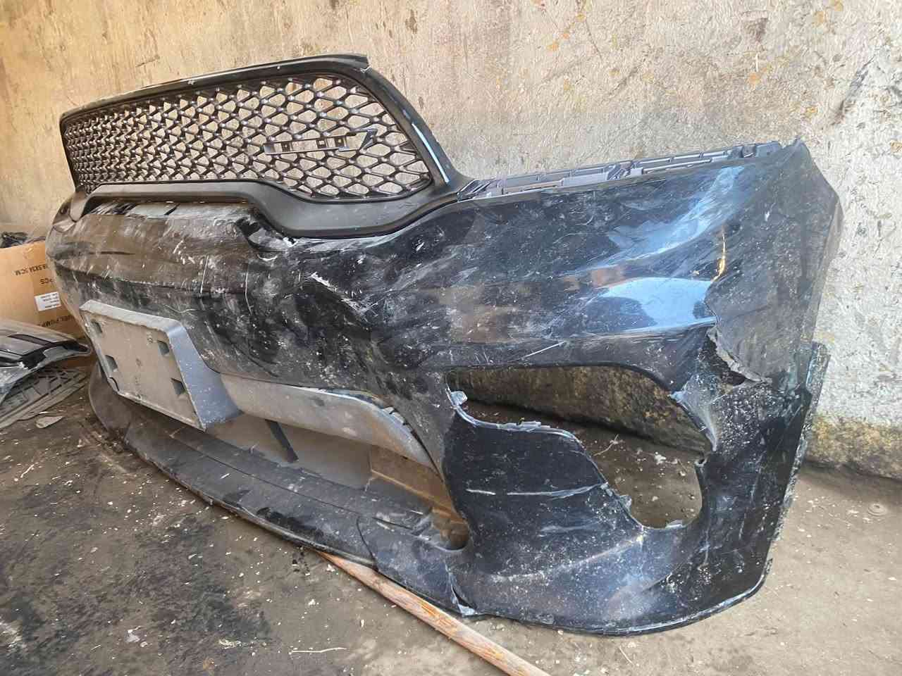 سلام عليكم غراض للبيع 
دعاميه. إماميه بيه كسر اصليه هيه وشباكه الفوك
فور ويل   امامي. والكاردن ودريم صفحه الأيمن
مازده صفحه الأيسر بيه كسر 
مسطره خلفيه بيه كسر
قبغ. مكينه 5700 مال موديل 24دخول جديد 

***********
