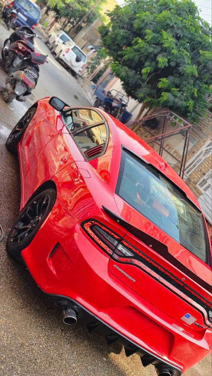 سلام عليكم 

جارجر 2017 لون حمراء طماطي  صور الحادث موجوده بلمنشور بلعراق بيه 2 قطع أصبغ رقم بغداد فول عدا الفتحة

مكينة 5700  ارتي
دركة ار بي ام 
كشنات كنتارا
خزن ميموري
سبورت 
دمام صوت 
تشغيل عن بعد
كشنات كهرباء
شفتات استيرن سبورت
شاشة كبيرة 
حساسات خلفية 
اكسل قفل 
اكزوز كورسا رعب 
ولف حماوة ريسنك 
كامرة خلفية دوارة 
ويل 20 
عليها برمجة سيفتي كاملة

السيارة نصبتها ولونها بعد احلى من الصور  (عنوان كوت )سعر 175 وبيه مجال  رقم ***********
