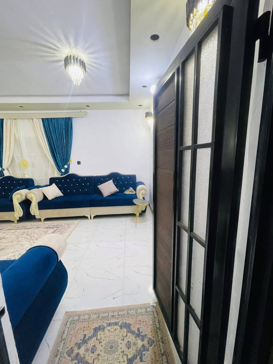 بيع مستعجل بسعر مناسب موقع مميز✔️
سلام عليكم بيت طابو صرف العنوان الشافعيه 

قرب جامع كمر 

3 غرف نوم 

صاله و براني

مطبخ حار وبارد 

صحيات خاريه وداخليه 

حديقه  

كراج سياره 

مساحه 300 م سعر خاص

‏‭٠٧٨٨ ٢٩٥ ١٤٩٩‬
