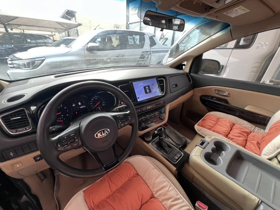 كرنفال سيدونا سياره خليجي 2016 محرك 3500.     ماشيه 300
ضرر السياره بعراق (ثنين باب مصلح + رش دعاميه و بنيد رش فقط + تكمة بجهت سايق رش بسبب حادث 

سياره بصمه  رقم الماني (عربي ) 
 سياره بيه بعض الخدوش
السعر المطلوب 145 وبيه مجال بسيط للشراي 
رقمي ***********
