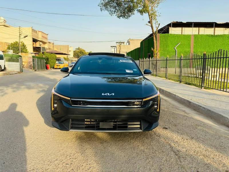 السلام عليكم  GT Lite K4 لون مميز فيلي ميتاليك متغير دخول جديد منفيست باسمي فحص مؤقت السيارة حادثها سطحي جاملغ وبنيد مبدلات 
شاصي لغد تبريد راديترات مكفول شركة ماشية 12 الف ايرباك دركة

المواصفات

محرك 2000 دوش 

بنوراما

كشنات جلد ومخمل

كشنات حضن مختمة GT 

كشنات كهرباء

 شفتات بالستيرن 

تبريد لمس بالشاشة

بصمة

تشغيل عن بعد

ترحيب

اشاير بالمري

البيبان لونين

شاشة دجتل متصل

دخول ذكي

بكلايتات لد

دوس رياضيه

انارة داخلية لمس

تبريد منفصل مناخين

شاشة جبيرة  

سايد بريك كهرباء

اوتو هولد

سستم صوت

كامرة دوارة

بصمة صندوك

سايد بريك كهرباء

اوتو هولد

داخل لونين

ويل كب 18

رادار امامي

لايت 3 عدسات

رادار خلفي

رادار جانبي

تدفئة كشنات

ويل كب 18

تدفئة ستيرن

لد امامي

تحديد مسار

قيادة ذاتية

توقف ذاتي 

تنبيه عند مغادرة المسار

اوتو ستوب

كروس سرعة

وضعيات قيادة

وبعد هواي مواصفات بيها

سيارة جاهزة وكاملة بدون نقص

السعر 158 وبيها مجال بسيط

مكاني بغداد حي العامل ***********
