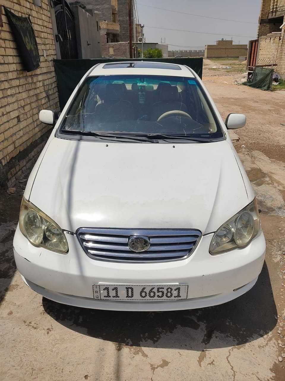 BYD موديل 2012 رقم بغداد كير اوتوماتيك سيارة بلادية 
كير... محرك.. بحالة جيدة... صدر نص عمر.. تبريد ميشتغل
السعز 58
***********
