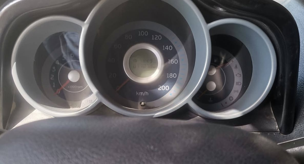 السلام عليكم شيري A1موديل2013ماشية بس ٧٨ الف رقم بغداد سعر٣٣ مكاني بغداد الدورة ***********
