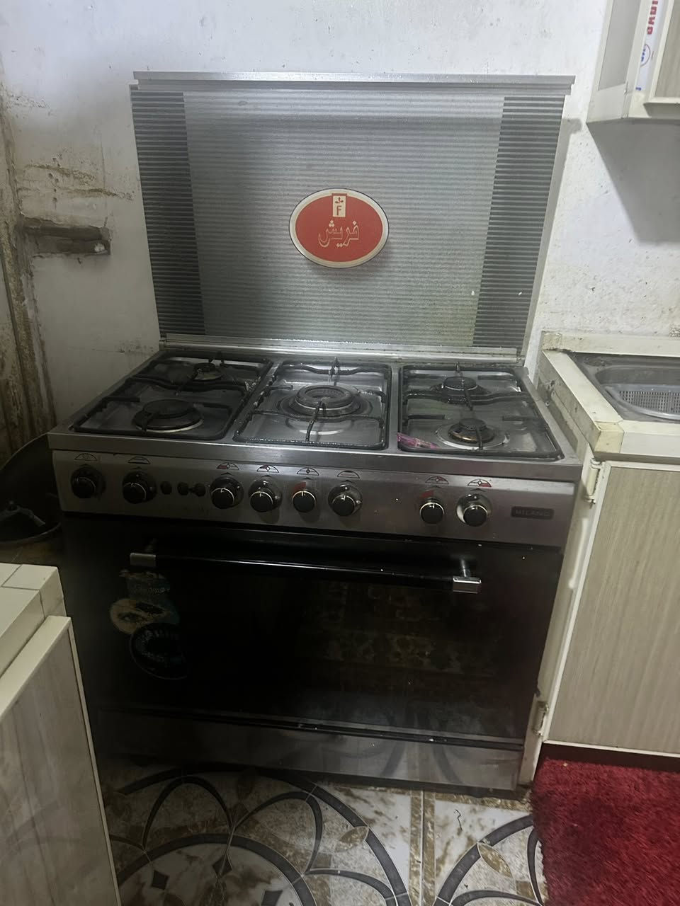 اثاث بيت للبيع  طباخ فريش مصري خمس عيون سعره 200 وكاونتر مترين سنكي 200 تخم 18 نفر سعره 225 وميز طعام 60 غساله سامون ك سعره 200 بيه مجال الاسعار عنوان كربلاء حي فارس وسخان 30 الشراي يتصل 

‭0776 290 4332‬
