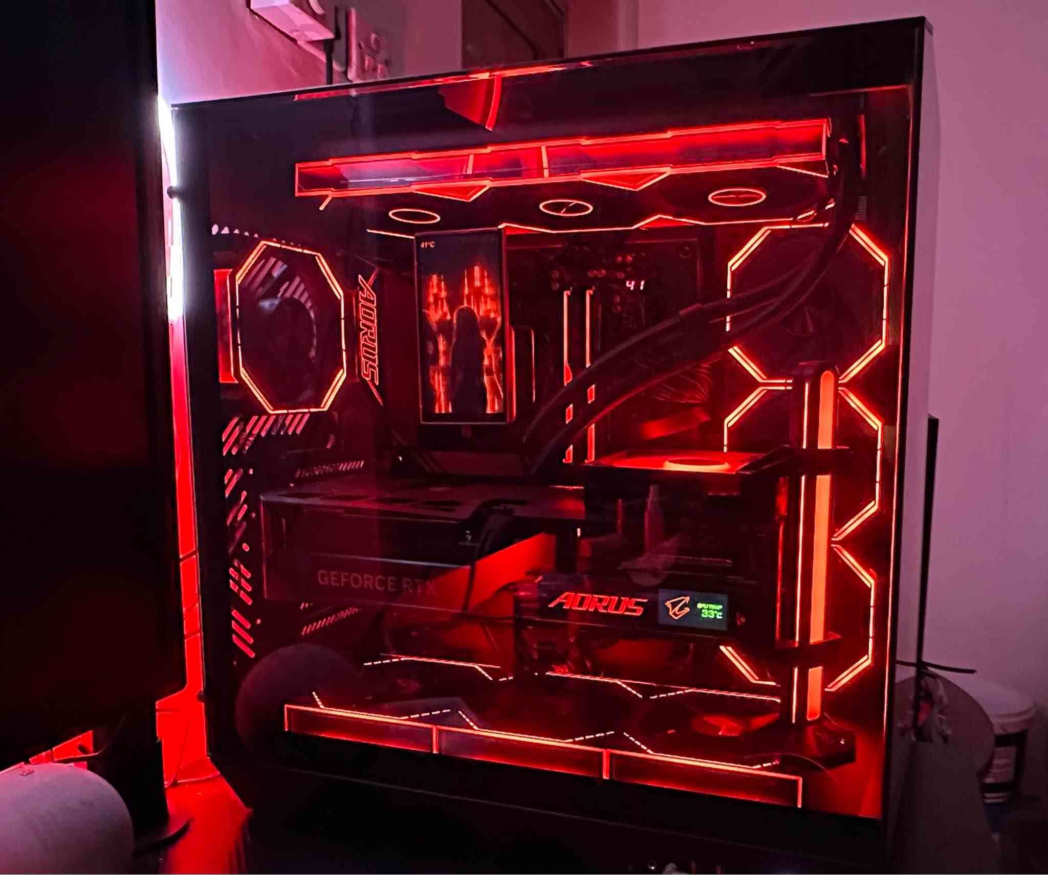 السلام عليكم pc فول مواصفات مجمعها بشهر ال١٠ كلش نظيفة اريد ابيعها السعر ٤ ملايين و٢٥٠ الف 
مكاني بغداد ‏
رقم الهاتف ***********
M.B X870E aorus pro
‏Cpu : Ryzen 7 9800x3d
‏RAM : G.skill ripjaws 32gb 6000mhz cl36
‏Cooler : jungle leopard Pro flow 360
‏Gpu 5080 aorus master
‏PSU: Thermalright SP1000 1000W 80+ Platinum [Modular]
‏Storage : m.2 Samsung 990 pro 1tb+ m.2 lexar 1tb
‏Case : DarkFlash DY470 بغداد, العراق
