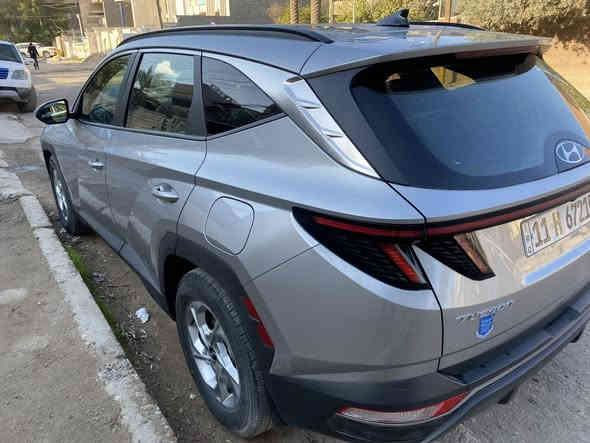 السلام عليكم 
توسان 2023 وارد امريكي 
مواصفات :
بصمه
شاحن لاسلكي 
دخول ذكي 
صندوق كهرباء
الشاشة كار بلي 
شاشة كامرة خلفية 
رادارت 360 درجة
 تدفئة بالكشنات 
تبريد قطعتين 
وضعيات قيادة
هاند بريك دگمة
اوتو هولد 
خاصية إطفاء المحرك بالازدحام
خاصية النزول من المنحدرات
مثبت سرعه ومحافظة على المسار 
تشغيل عن بعد 

ماشية  55 الف ميل
صور الحادث بالمنشور مبدل جاملغ وبنيد
طاك ايرباك ستيرن فقط
للاستفسار ***********
السعر 195 وبيها مجال 
الموقع بغداد حي اور
