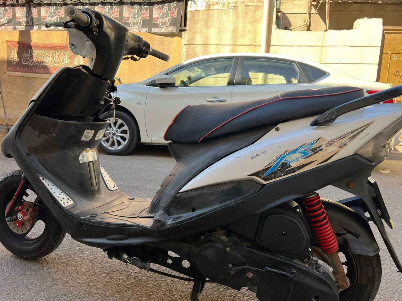 دراجه ماكس عدله للبيع ما مفتوحه دراجه نضيفه كفرات بلاد دراجه ناعمه وحلوه سعر 800وبيها مجال ***********
