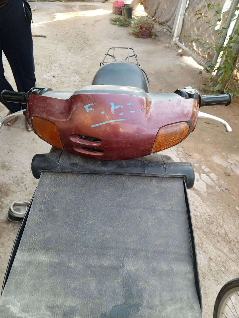 منغولي 2007 ختم محرك ما مفتوح كهربائياتها كامله سعرها 400 
***********
