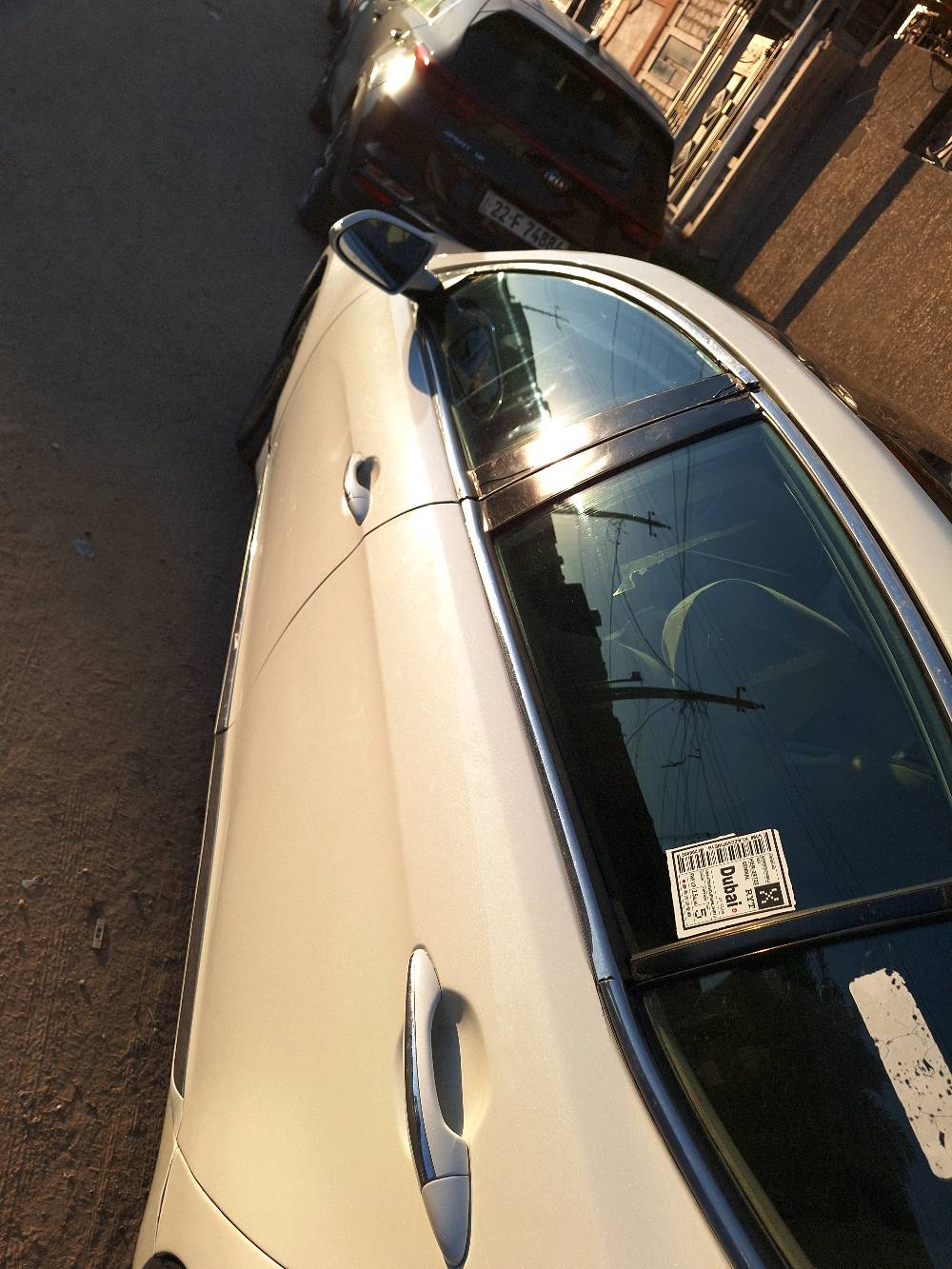 سلام عليكم كية كاتنزه مديل 11خليجي 
مواصفات فول واحد على واحد 
بصمه وسقف بل رومه كشنتات كهربائي تبريد قطعتين مري شفط على تخم تاير جديد 
(((البيه ضربه جاملغ وصبغ حزام للجماله فقط واكو صور 📷 مال قبل الضبغ وضربه )) 
مكان بغداد سيدية 
تحياتي للجميع 