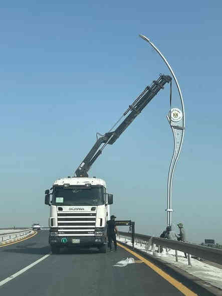 سلام عليكم كرين هياب للبيع 6200 خمسه سلايت دهن رجلين مخالف يطلعن جك السعر80$. ***********  كفاله عامه
