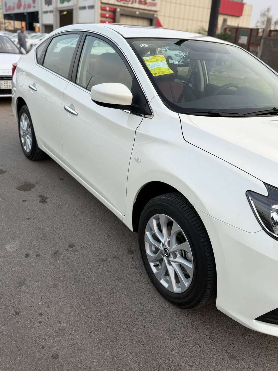 سلام عليكم سنتر خليجي 2025 زيرو سياره ماشيه 100 كيلو وكاله مجانيه  فول موصفات داخل احمر 
سعرهة بلاش جوه سوك خواتهة ب135 اني أبيع ب131 
***********
