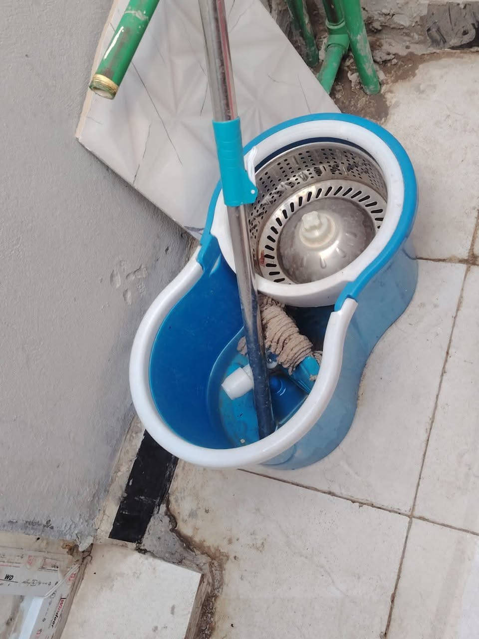 غراض مستعمله للبيع كلمن وسعره 
عنوان نجف سبلت نقص بواري فقط اخو جديد ع فحص شرط بلازمه حجم 55 ثلاجه مستعمله كاونتر قطعتين طباخ هوه ميز مالته + ميز ثاني اسود سعرهم ع خاص لان بعض منهم فقط يعاملون


**إذا كنت صاحب هذا الإعلان وتريد حذفه لأي سبب، رجاءا أرسل رسالة إلى الدعم الفني**
