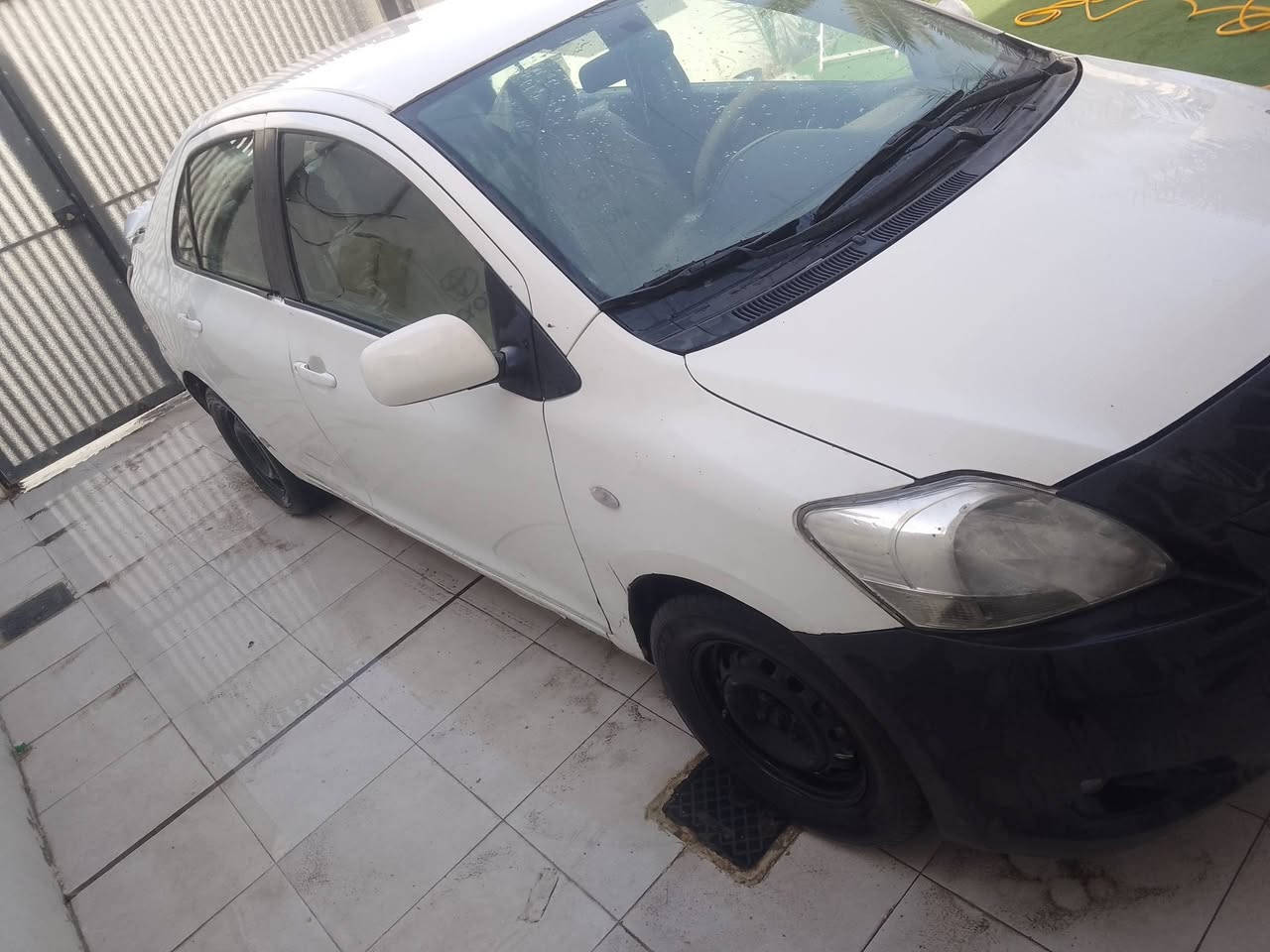 يارس 2007 بيهة خيط بخار وتحتاج الى ترتيب الشواصي والتكم و حوض الجنطة جميعها سالمة المكان النجف السعر 59 للاستفسار الاتصال *********** رقم نجف
