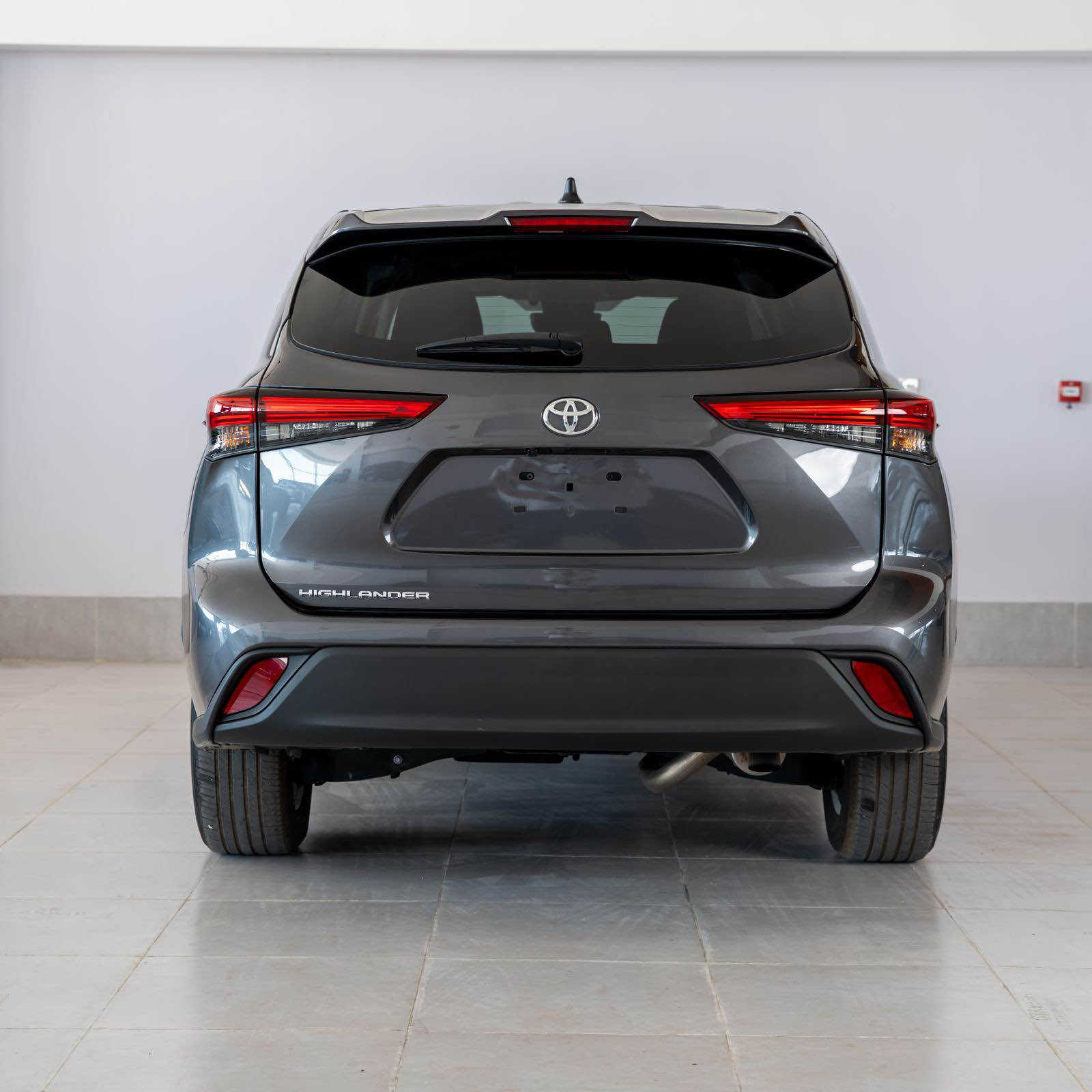 سڵاوتان لێبێت تۆیۆتا هایلەندەر مۆدێل ٢٠٢٣ ئەمریکی
سەیارەکە پشت و پێشی کەپسە نمونەیە لە جوانی سەیارەکە ڕەقەمە ڕەنگی نەوتی
مواسەفاتی :
برێک بەسمە و ئۆتۆهۆڵدە
شاشە گەورەیە 
سوکان ڤۆلیۆم
دوگمەی تراکشن 
دوگمەی بەفر
کوشنی کارەبا
سێ مۆدی لێخوڕین
حاسە 
بەسمە
بۆیاخی نییە تەنها دەرگای لای سەکنی بەشی پشتەوەی گۆڕاوە بە بیلاد
نرخی٢٧٠ وەرەقە و مەجالێکی کەم 
ژمارەی تەلەفۆن***********
واتساپ-ڤایبەر✅ السليمانية, العراق
